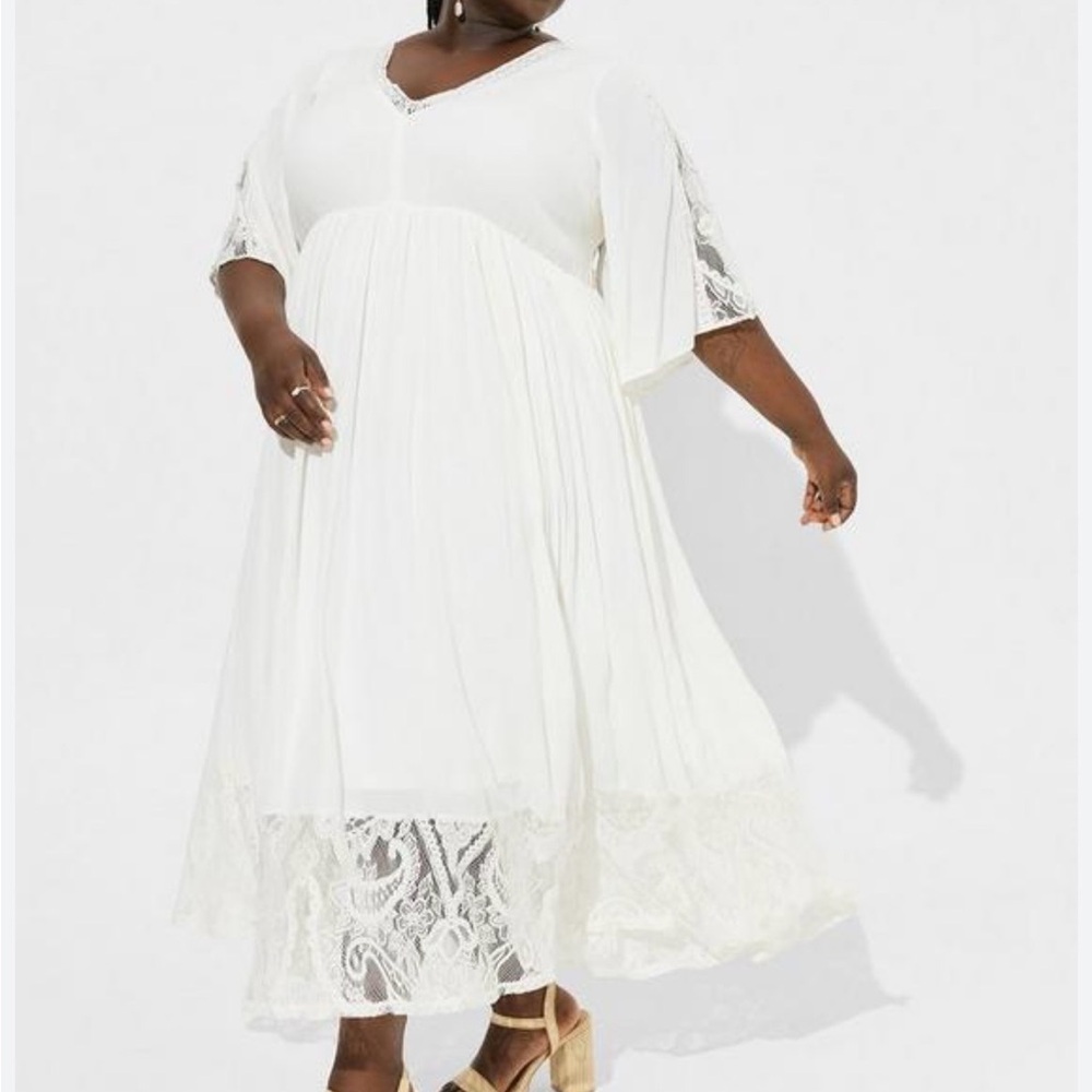 Torrid Festi White Lace-Trim Maxi Dress, Size 1, NWT